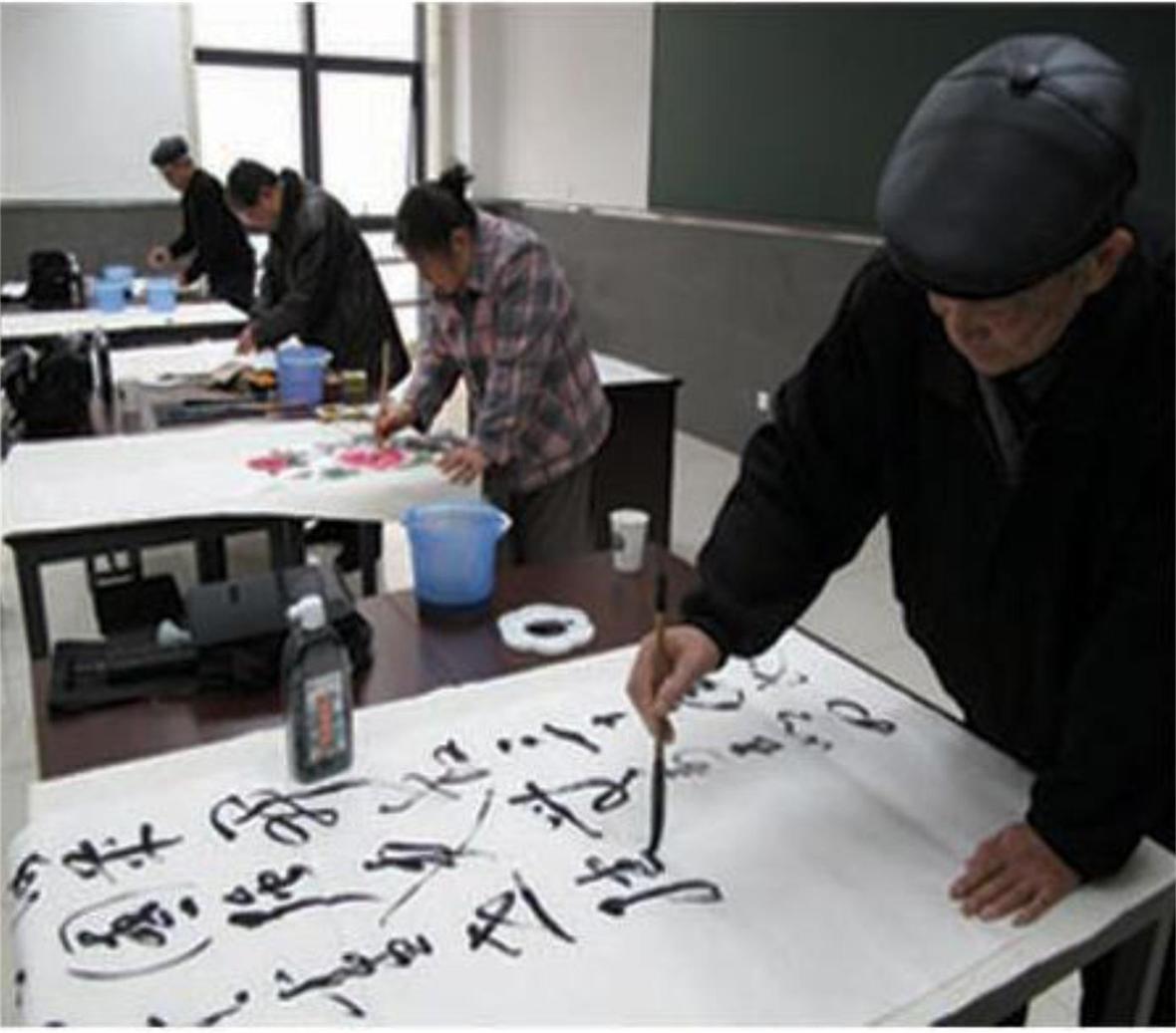 養老服務中心 構建老年友好型社會的關鍵支點